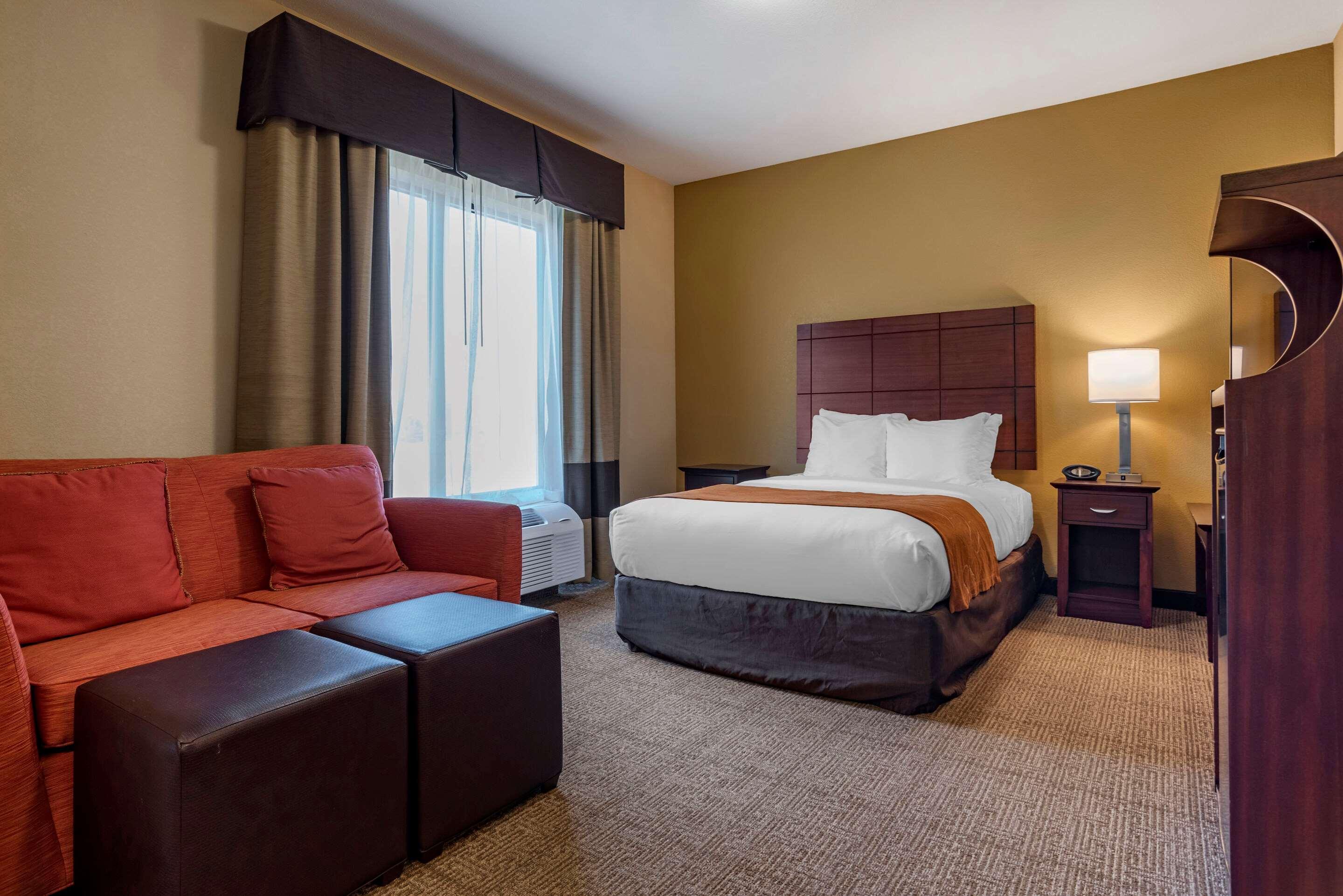 Comfort Suites Airport South Монтгомері Екстер'єр фото
