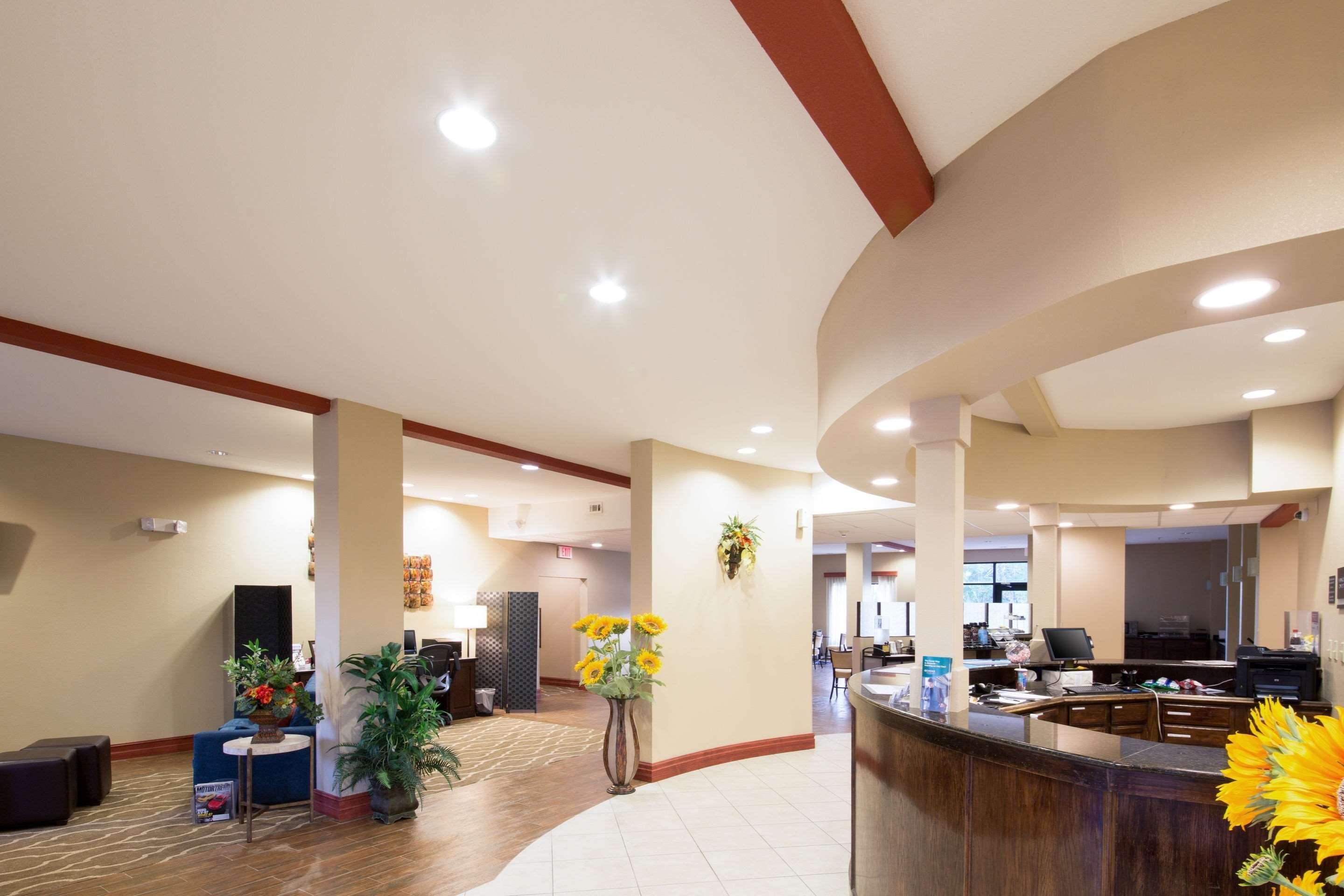 Comfort Suites Airport South Монтгомері Екстер'єр фото